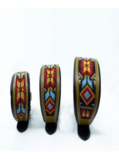 Raja – Tan leather collar for dogs with beadwork