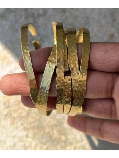 Set of 8 Stippling irregular thin bangles