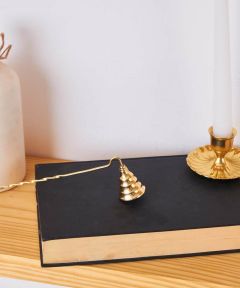 Daisy Brass Snuffer