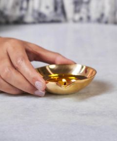 Una Brass Diya