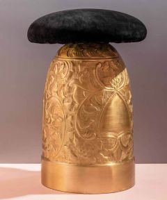 Regal Stool